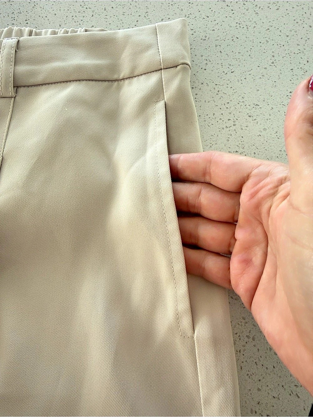 High-Waist Shorts in Cream Size XL